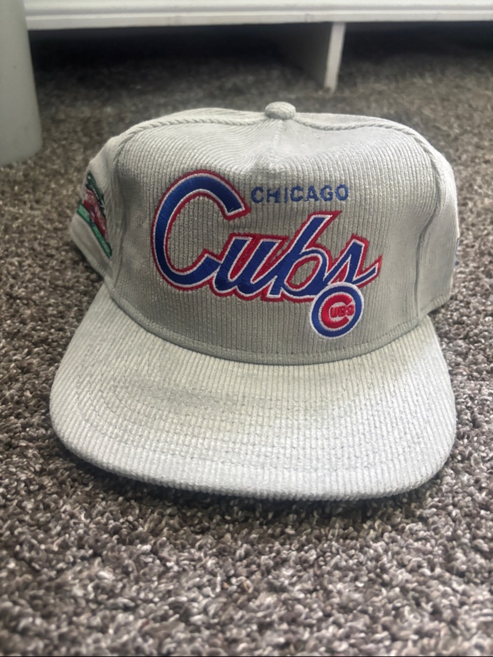 Urban Chicago Cubs Corduroy Baseball Cap - Light Gray with Red & Blue Logo